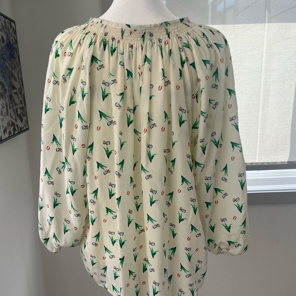 Tucker Brand Tulip Button Up Blouse - Picture 2 of 3